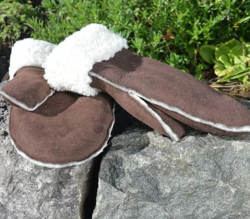 SHEEPSKIN MITTENS (CHOICE OF COLOURS)