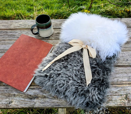 Large Sheepskin Snuggle Grey with White Lid