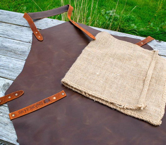 DARK BROWN LEATHER APRON (NO POCKET)