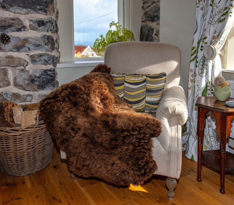 MIMOSA HIGHLAND SPECIAL BROWN SHEEPSKIN RUG