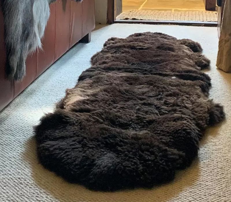 NATURAL BROWN DOUBLE END TO END SHEEPSKIN RUG / THROW 185X70CMS